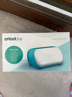 Cricut Joy Compact Cutting Machine - White & Teal Accent